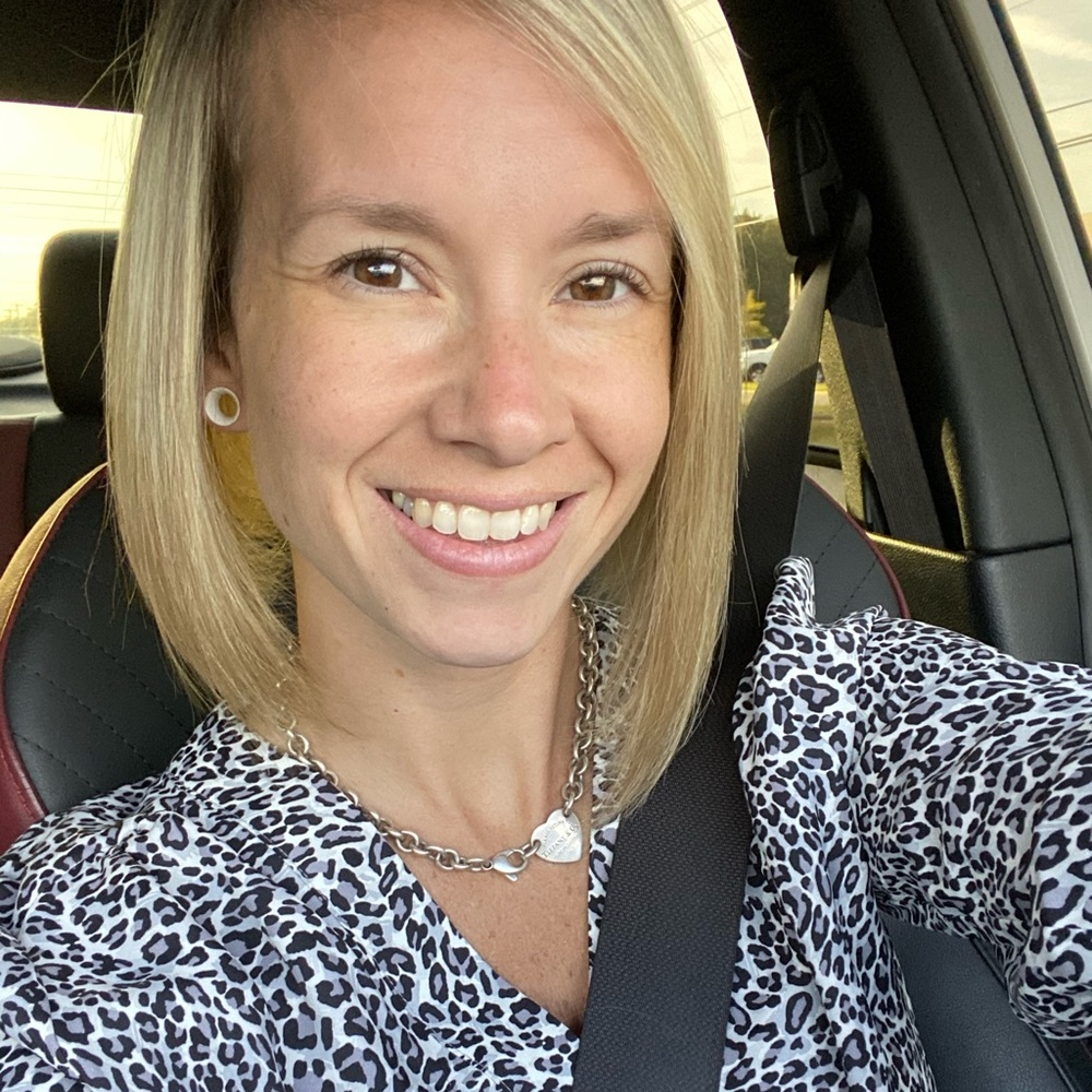 Meet your Posher, Ashley